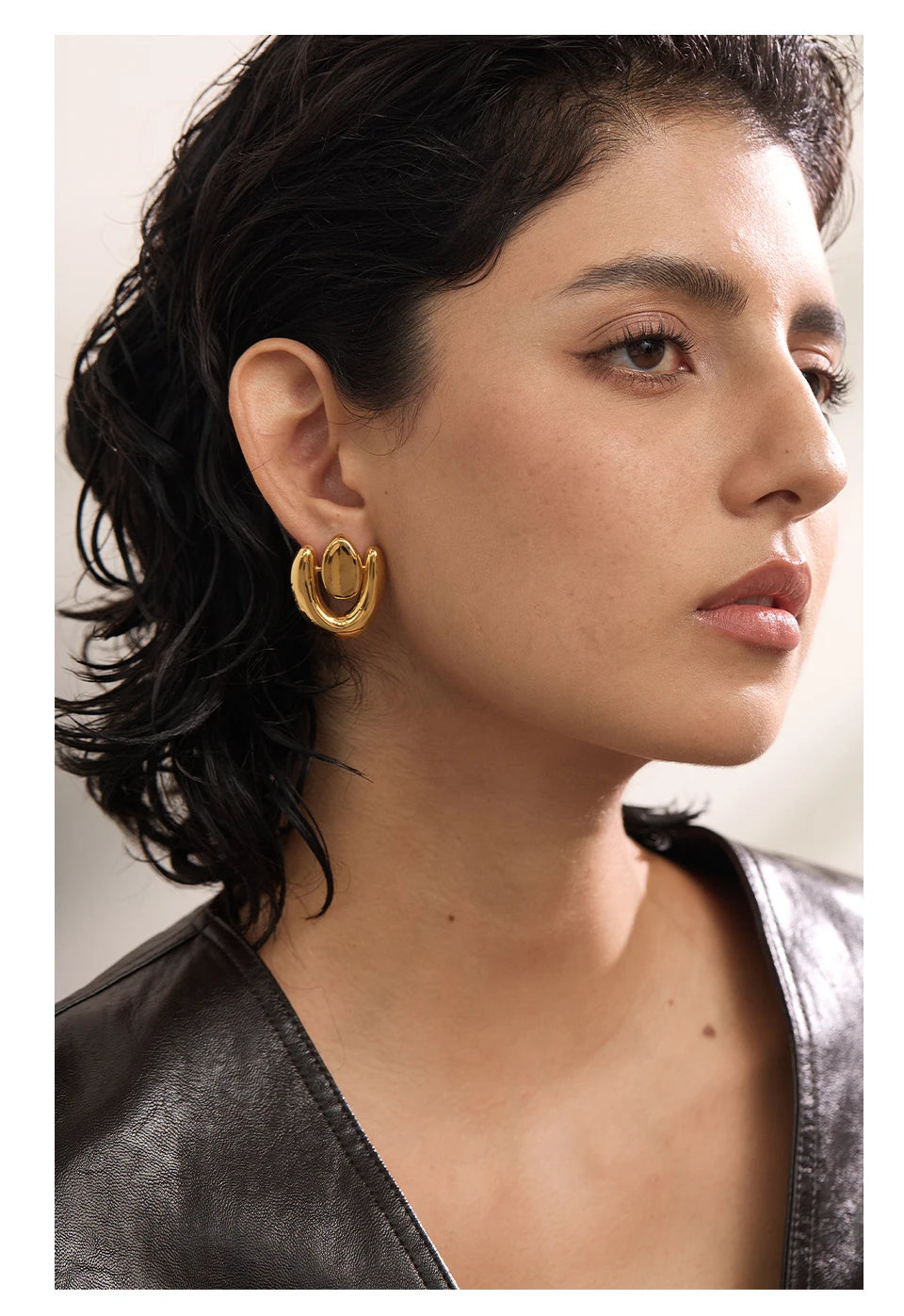 U-Shape Geometric Stud Earrings