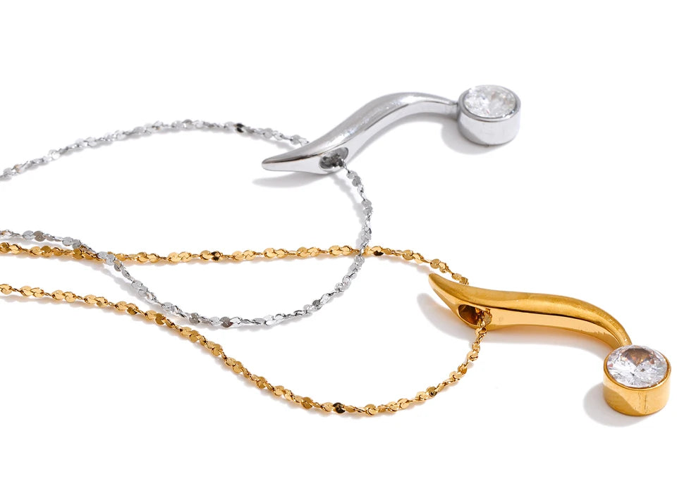 Off-Duty Spark Collar Necklace