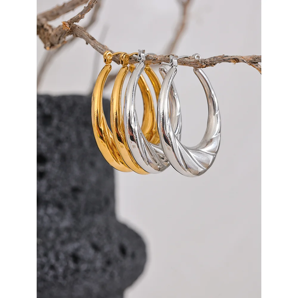 Minimalist Oval Hollow Hoop Earrings