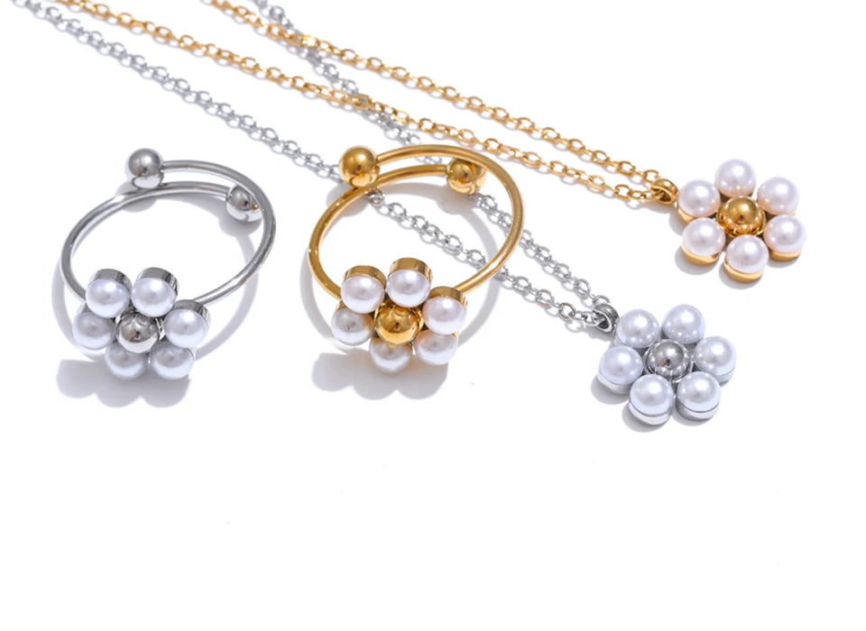 Pearls Flower Pendant Necklace Ring Set