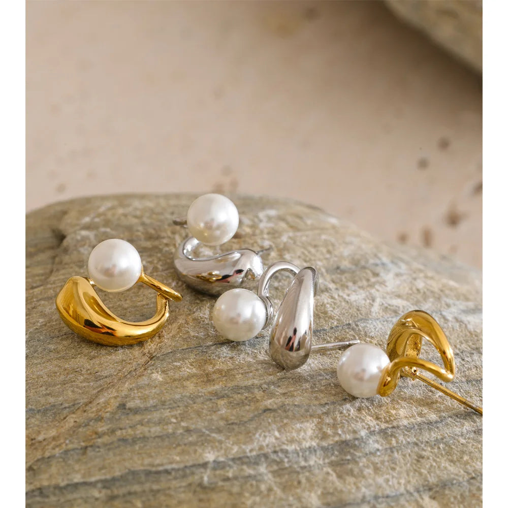 Everyday Pearl Geometry Earrings