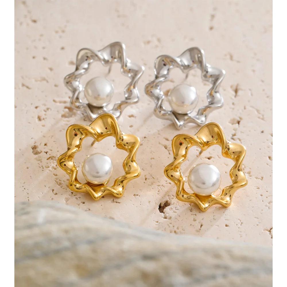 PearlMuse Studs