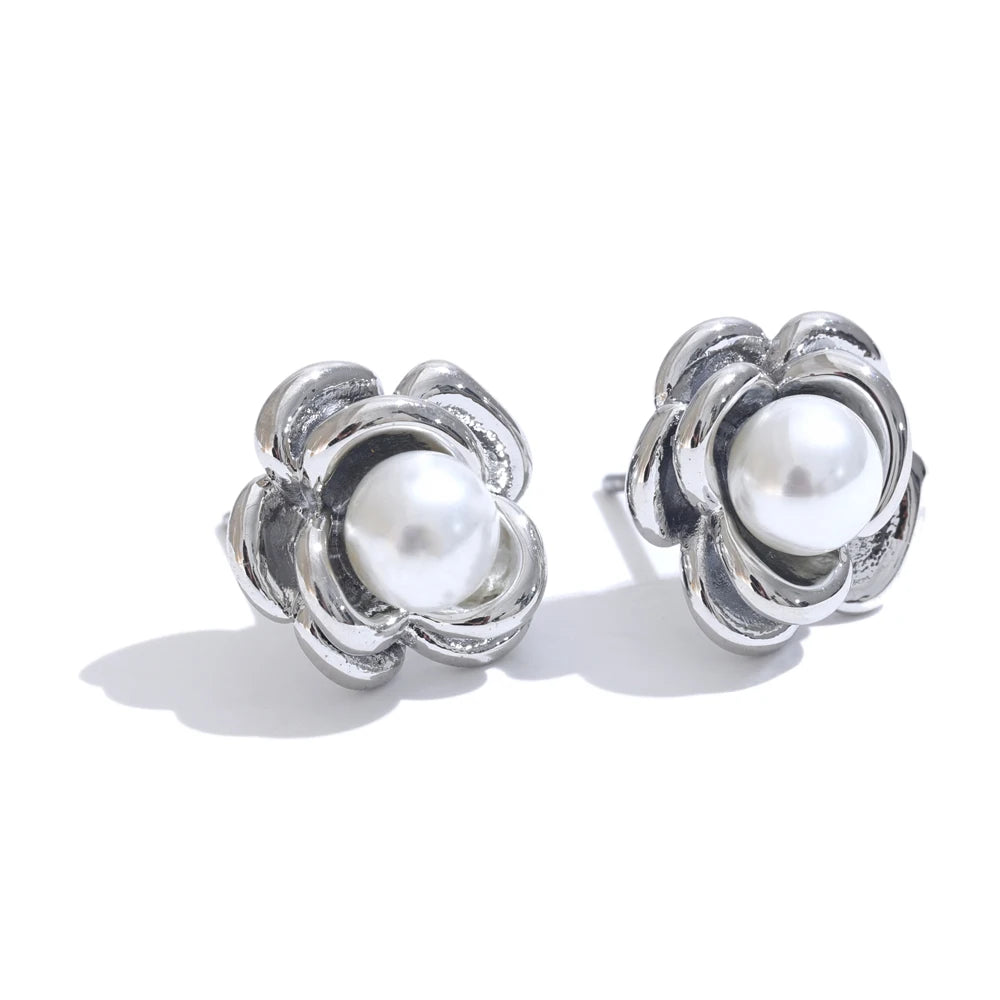 Pearl Pop Studs