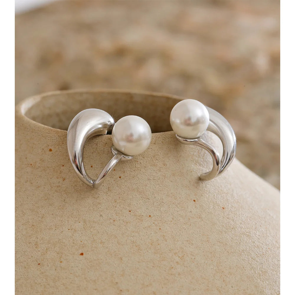Everyday Pearl Geometry Earrings