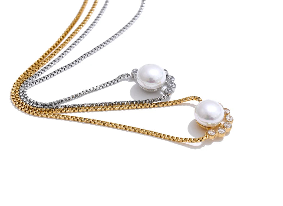 Natural Freshwater Pearl Zirconia Necklace