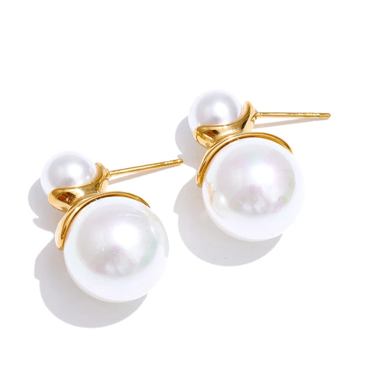Classic Pearl Earrings