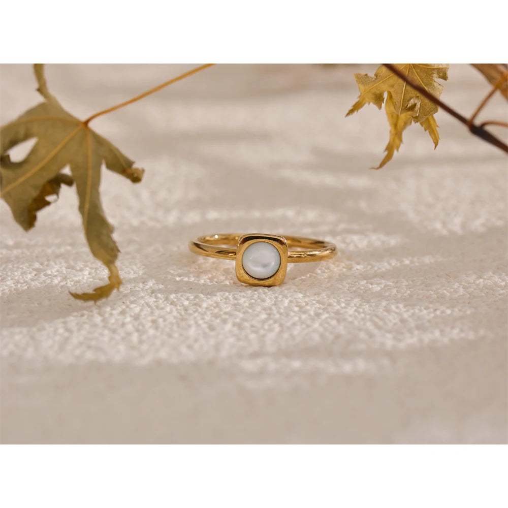 Shell Square Thin Ring