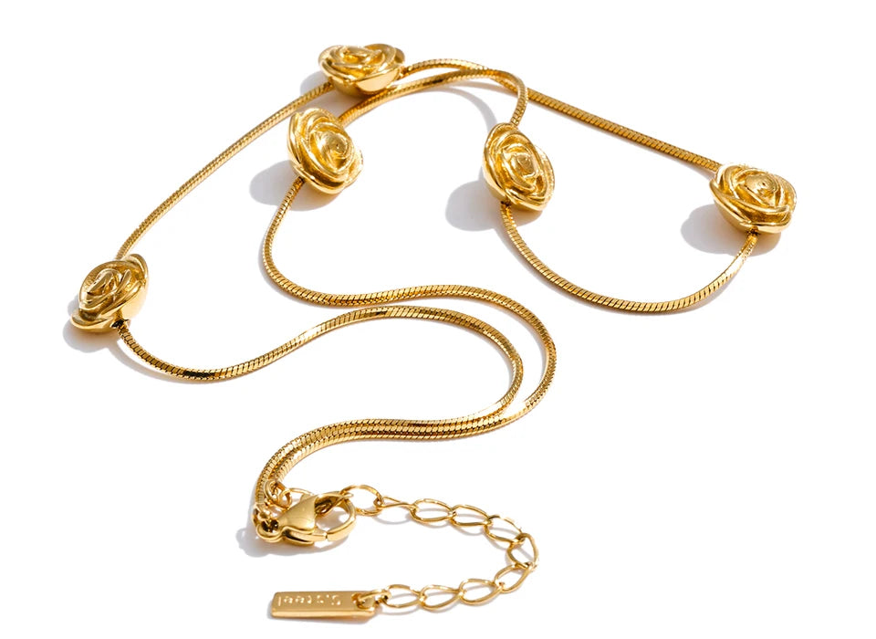 Rose be mine Necklace