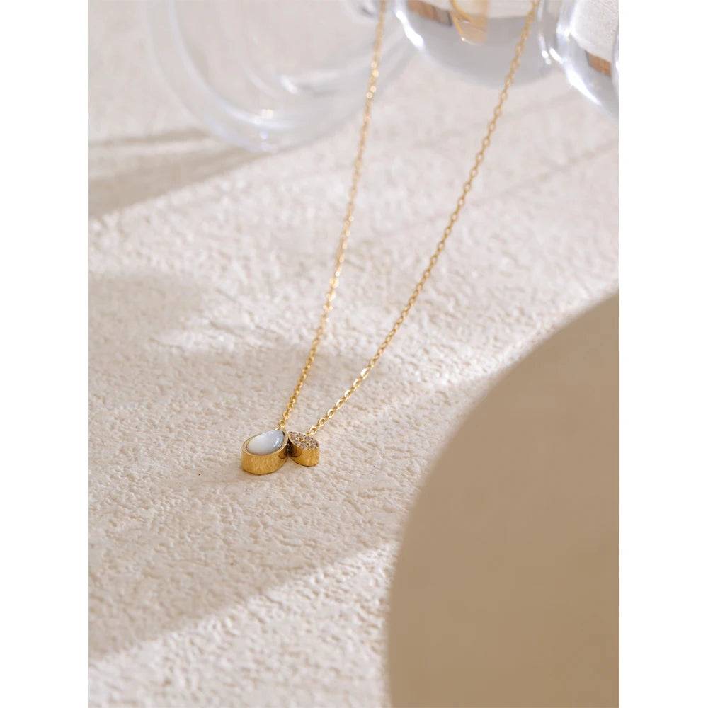 Natural Shell Zirconia Water Drop Pendant Necklace