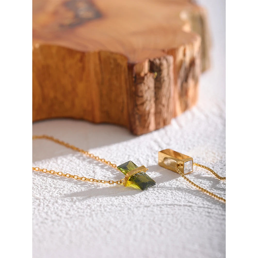 Olive Green Cubic Zirocnia Chic Necklace