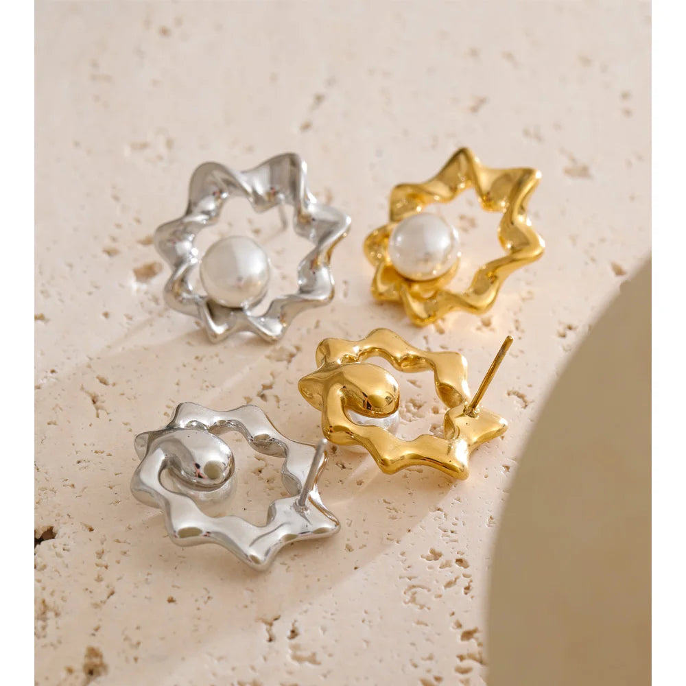 PearlMuse Studs