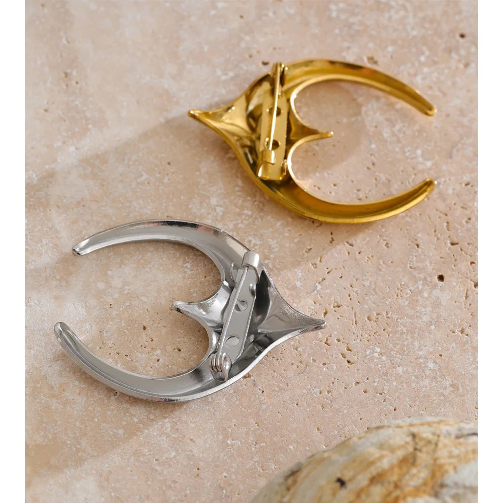 Bull Horn  Brooch Pin