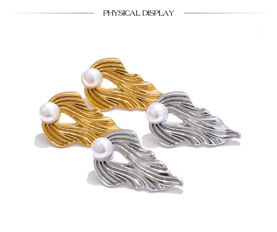 Pearl Metal Geometric Stud Earrings