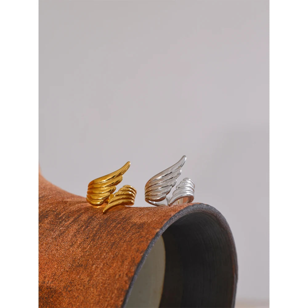 Striped Wing Adjustable Ring