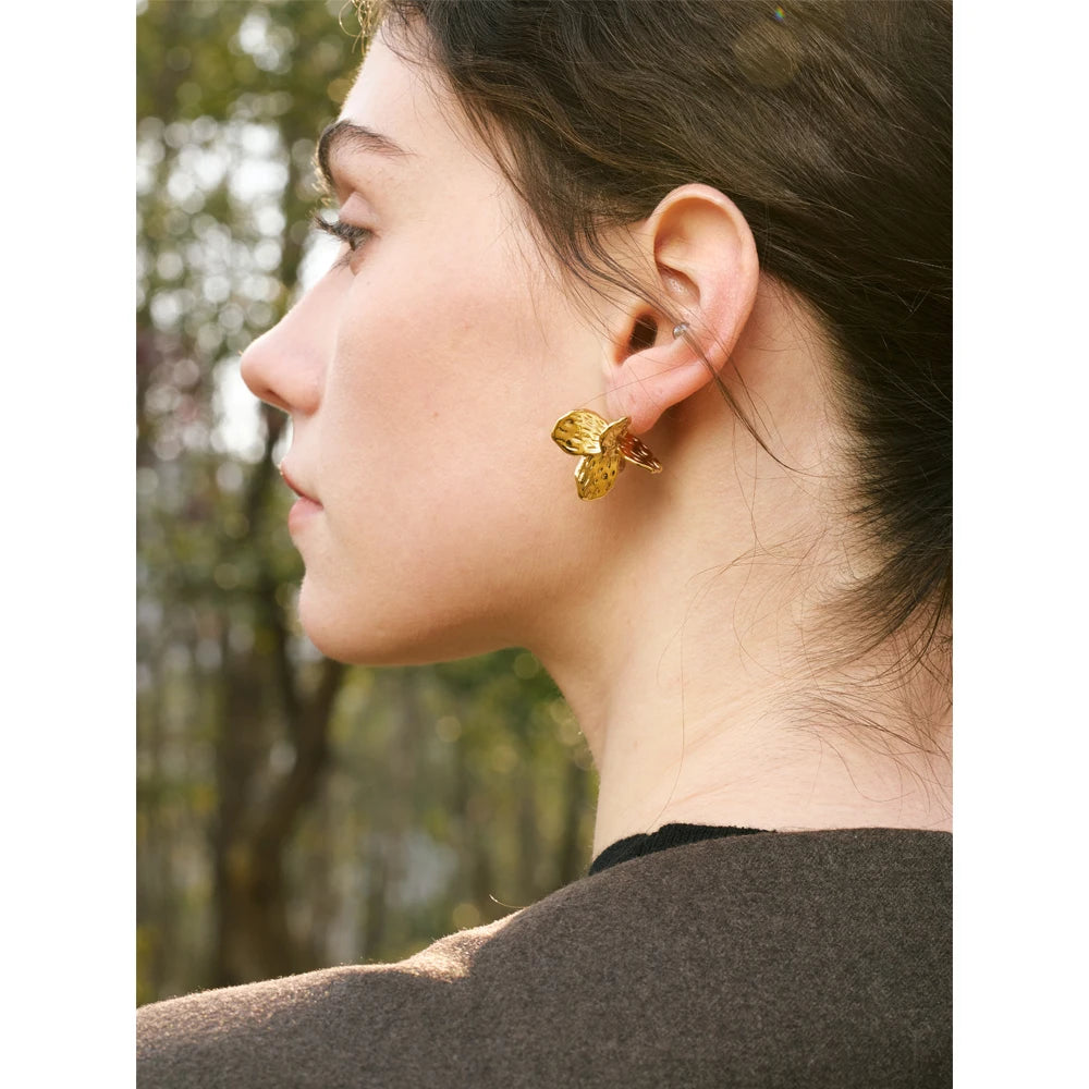 Bloom Studs