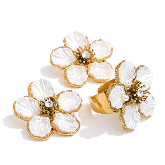 Vintage Petal Pearl Duo