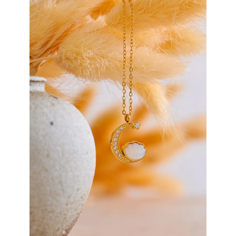 Natural Shell Moon Drop Necklace