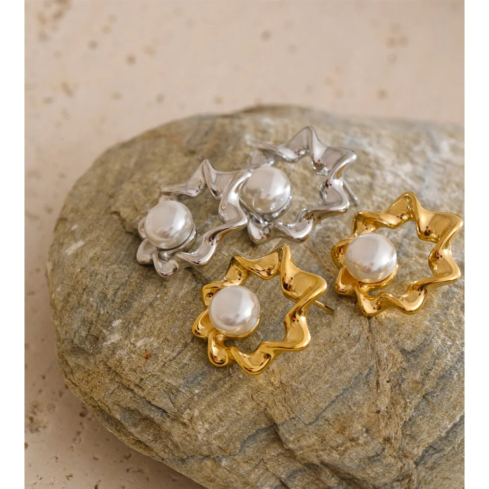 PearlMuse Studs