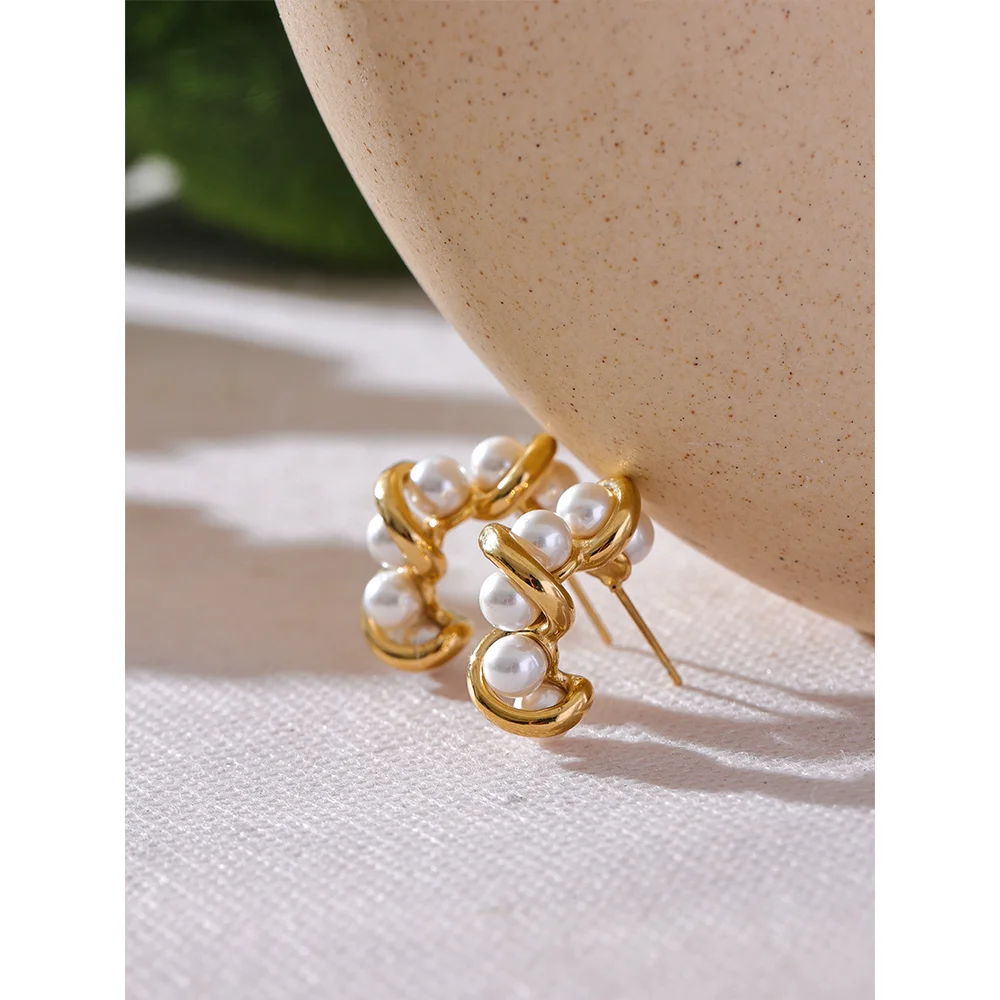 Pearls Twisted Huggie Earrings